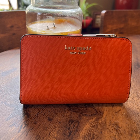 kate spade Handbags - Kate Spade Spencer Compact Bifold Leather Wallet!